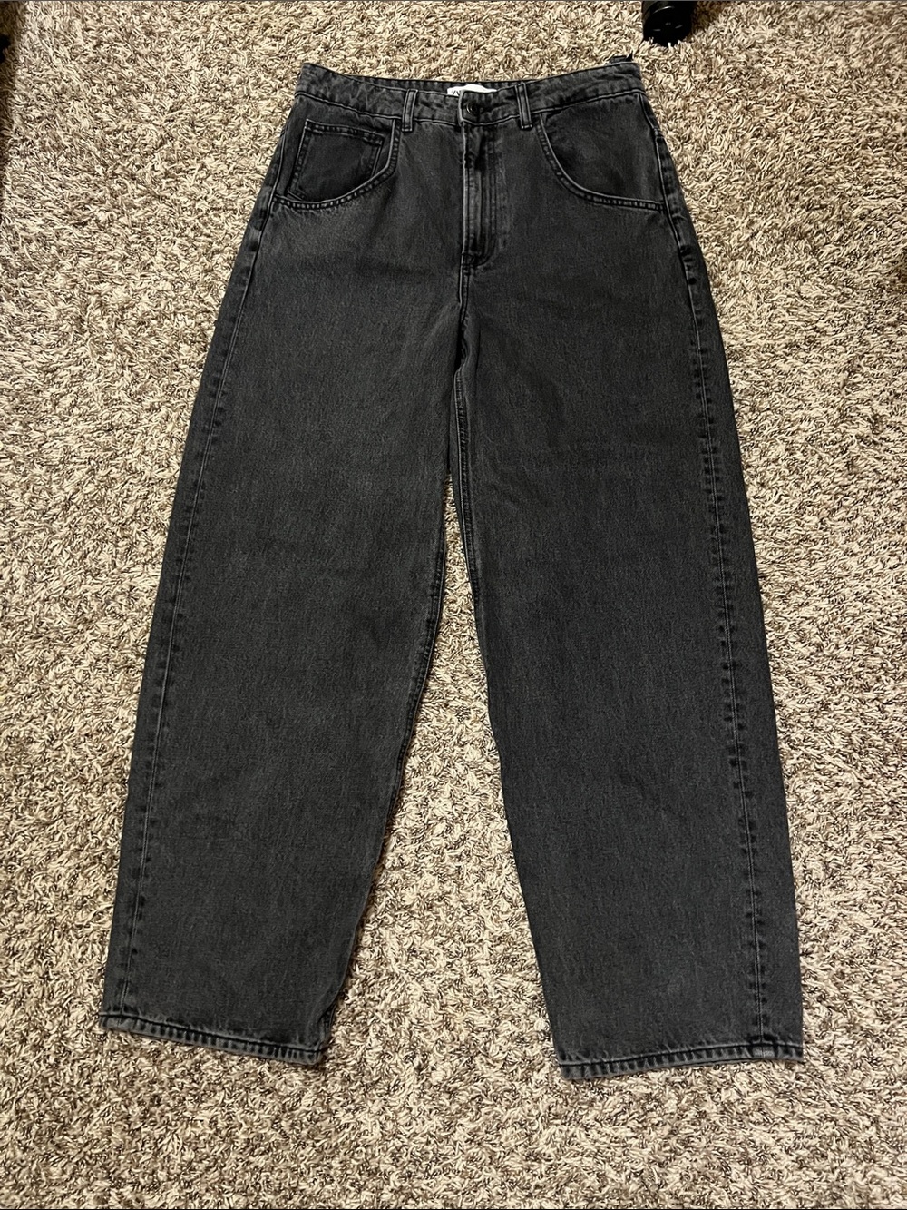 Women’s Black Relaxed Fit Barrel Jeans